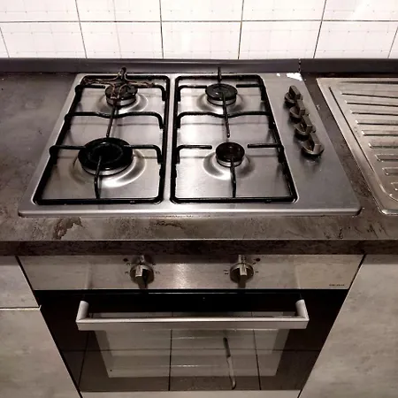 Shared In San Donato , 1 Hostel