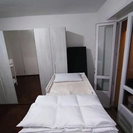 Shared In San Donato , 1 Hostel *